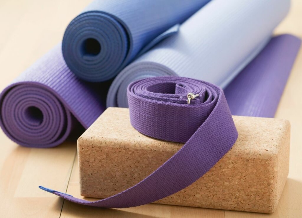 What are the Best Yoga Beginners Kit